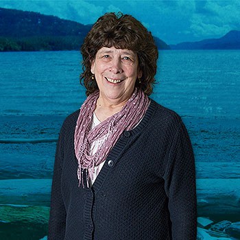 portrait of Nancy Loomis, Manager Accounting and Member Services