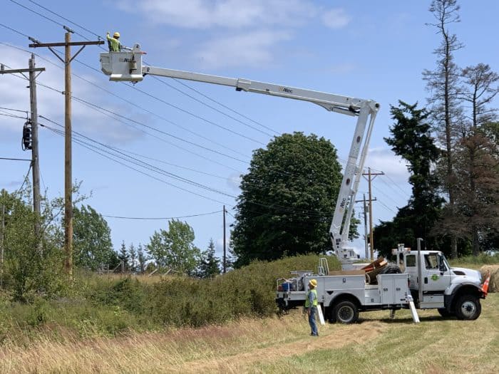 Bucket Truck at work