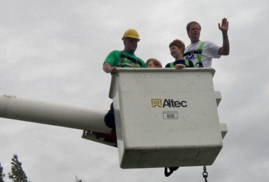 family bucket truck
