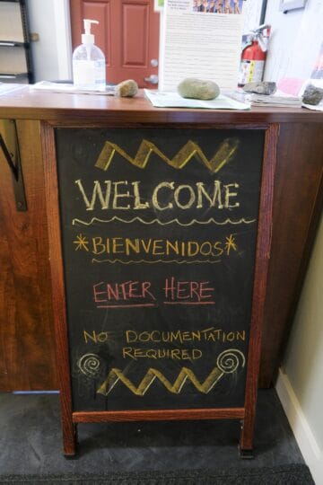 cartel de bienvenida
